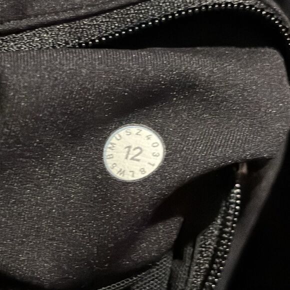 Lululemon legging Speed Up Tight 28" *Full-On Luxtreme - Picture 6 of 8